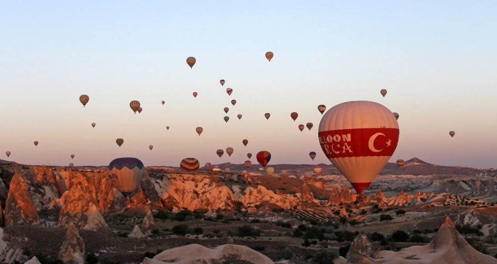 В Турецкой Каппадокии стартовал фестиваль воздушных шаров