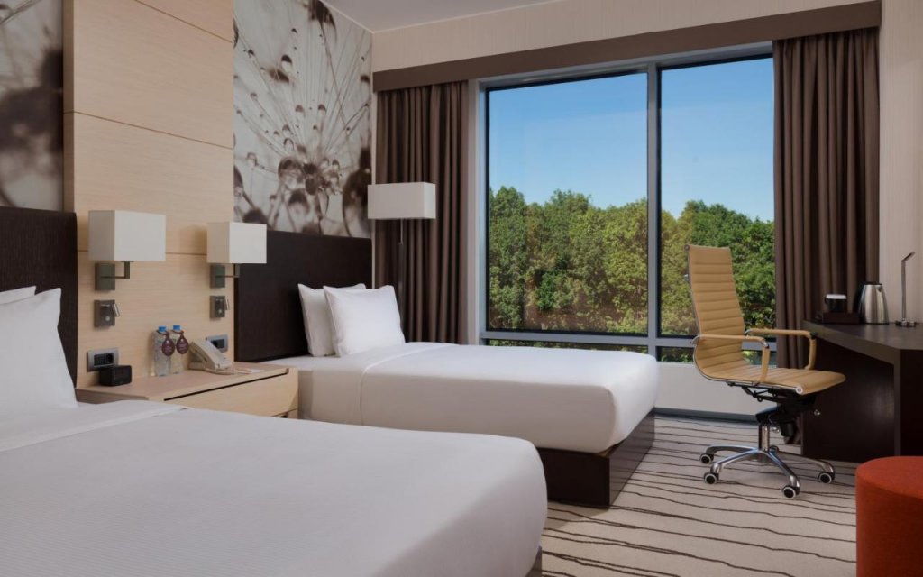  DoubleTree by Hilton Moscow  Vnukovo Airport    .
