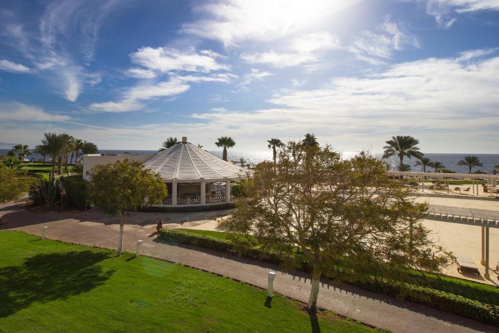  Monte Carlo Sharm El-Sheikh Resort    .