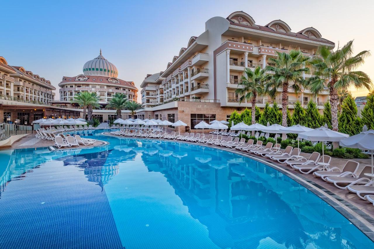  Kirman Hotels Belazur Resort & Spa    .